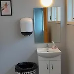 캠프장 와트네 캠핑 Bjørheimsbygda